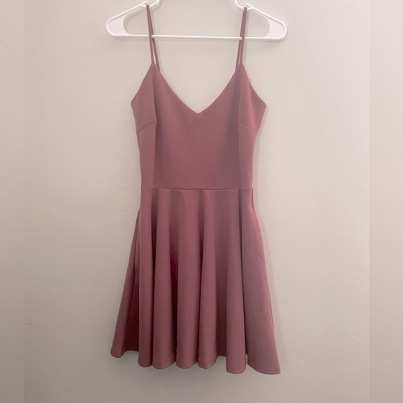 Windsor M Dress - Picture 3 of 12